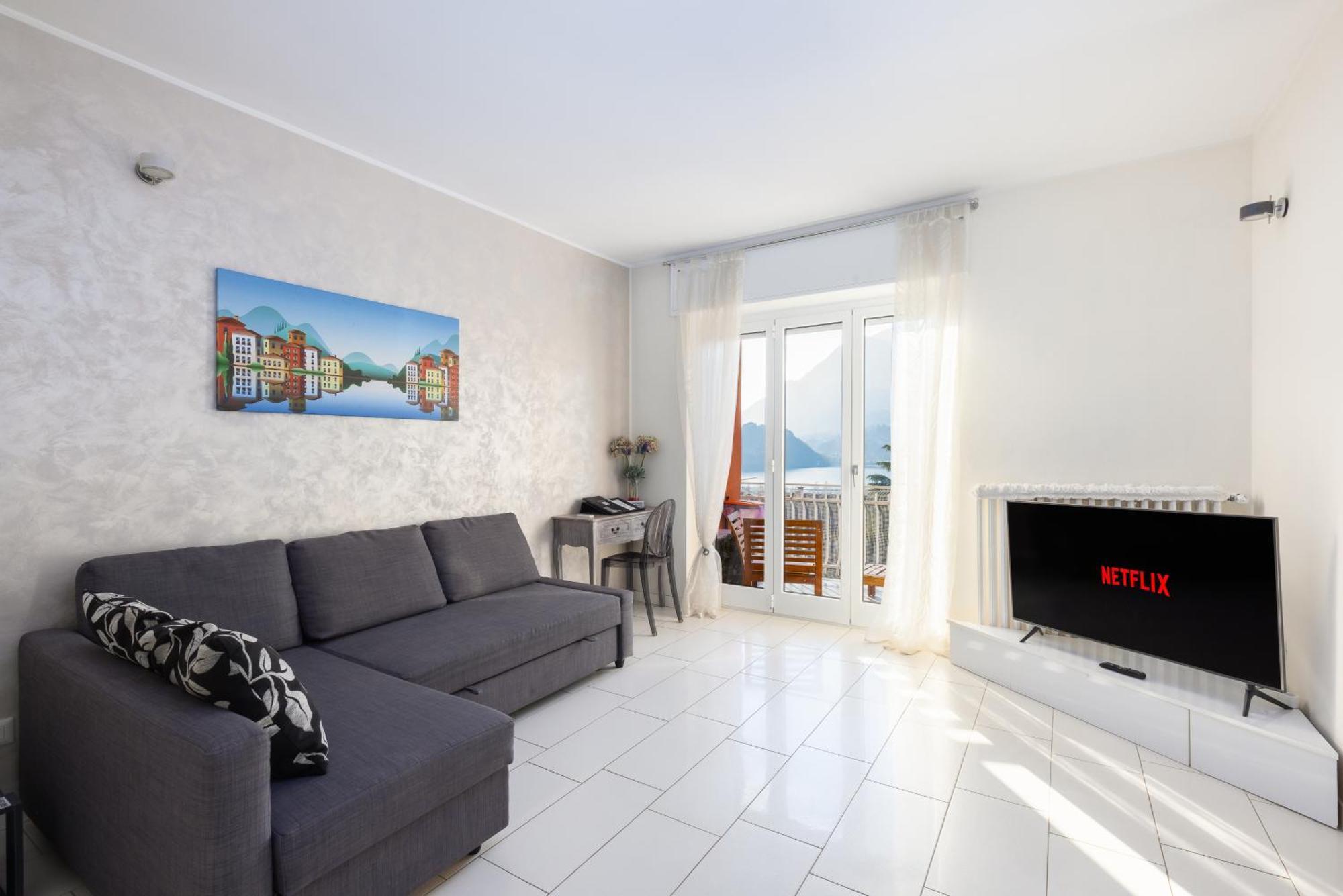 Terrazza Sul Lago - Open Space E Netflix Lecco Exteriér fotografie